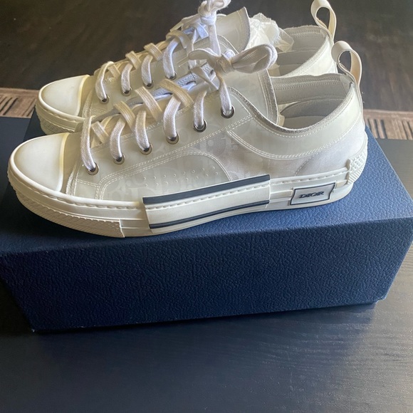 Christian Dior Sneakers - Picture 1 of 8
